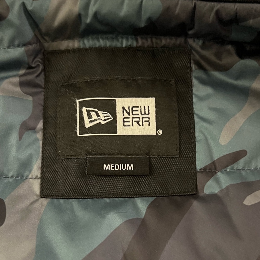 New Era Coach Jacket With Draw String - Picture 6 of 11